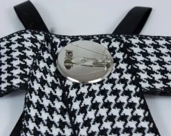 Brosche Barock Schleife mit eckigem Schmuckstein - Kariert - Schwarz