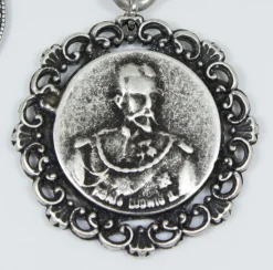 Charivari Kette mit Münzen, Fuchs und Steinbock