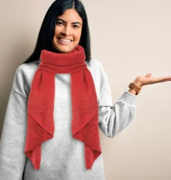 Kuscheliger Winter Schal "Eliana" 250 x 63 cm | Koralle
