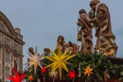 LED Weihnachtsstern 3D Leuchtstern Innen Außen Ø 60cm | 76650 - Adventsstern Rot