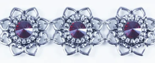 LUISIA® Armband Leandra mit Herzblüten und Kristallen von Swarovski® - Siam / Dunkelrot