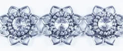 LUISIA® Armband Leandra mit Herzblüten und Kristallen von Swarovski® - Crystal / Kristall