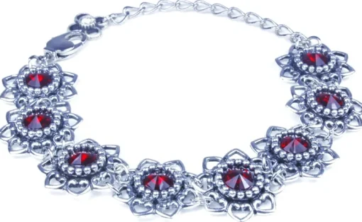 LUISIA® Armband Leandra mit Herzblüten und Kristallen von Swarovski® - Siam / Dunkelrot