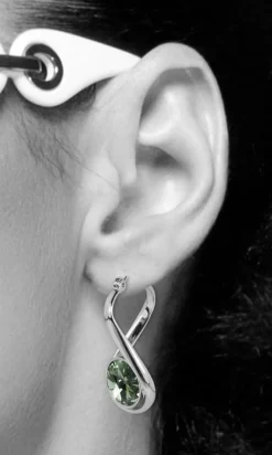 LUISIA® Geschwungene Ohrringe "Alea" mit Kristall von Swarovski® - Silber / Black Diamond