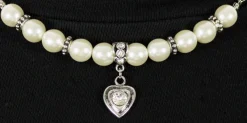 LUISIA Halbperlenkette Juliana mit Herzanhänger