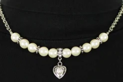 LUISIA Halbperlenkette Juliana mit Herzanhänger