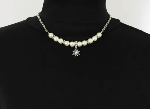 LUISIA Halbperlenkette Juliana mit Edelweißanhänger