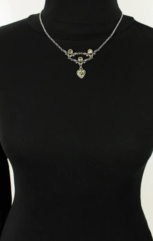 LUISIA® Halskette Isabel mit Herz und Kristallen von Swarovski® - Olivgrün