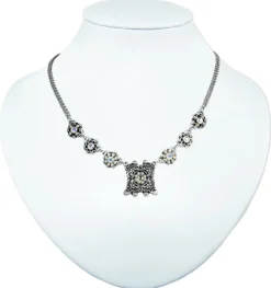 LUISIA Halskette Katharina mit Kristallen von Swarovski®
