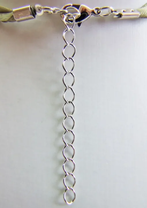 LUISIA® Halskette Valentina Reh mit Kristallen von Swarovski® - Lindgrün