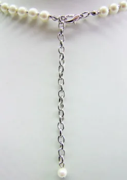 LUISIA® Perlen Halskette mit Hirsch Anhänger - Weiß Silber