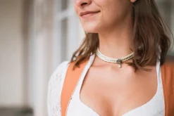 LUISIA® Perlencollier "Nyala" 3-reihig mit Kristall von Swarovski® 48322-1