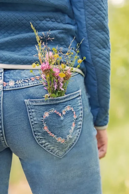 Piz Palü Damen Capri Jeans "Hafenlohr" mit Blümchen | Blau