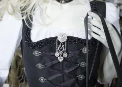 Schieber für die Dirndlschürze oder das Dekolleté